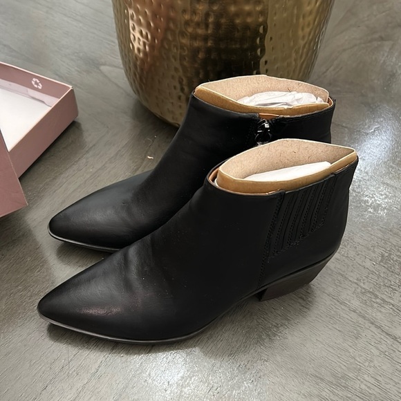 Franco Sarto Women's Spur Pointed Toe Ankle Boot - Picture 6 of 11